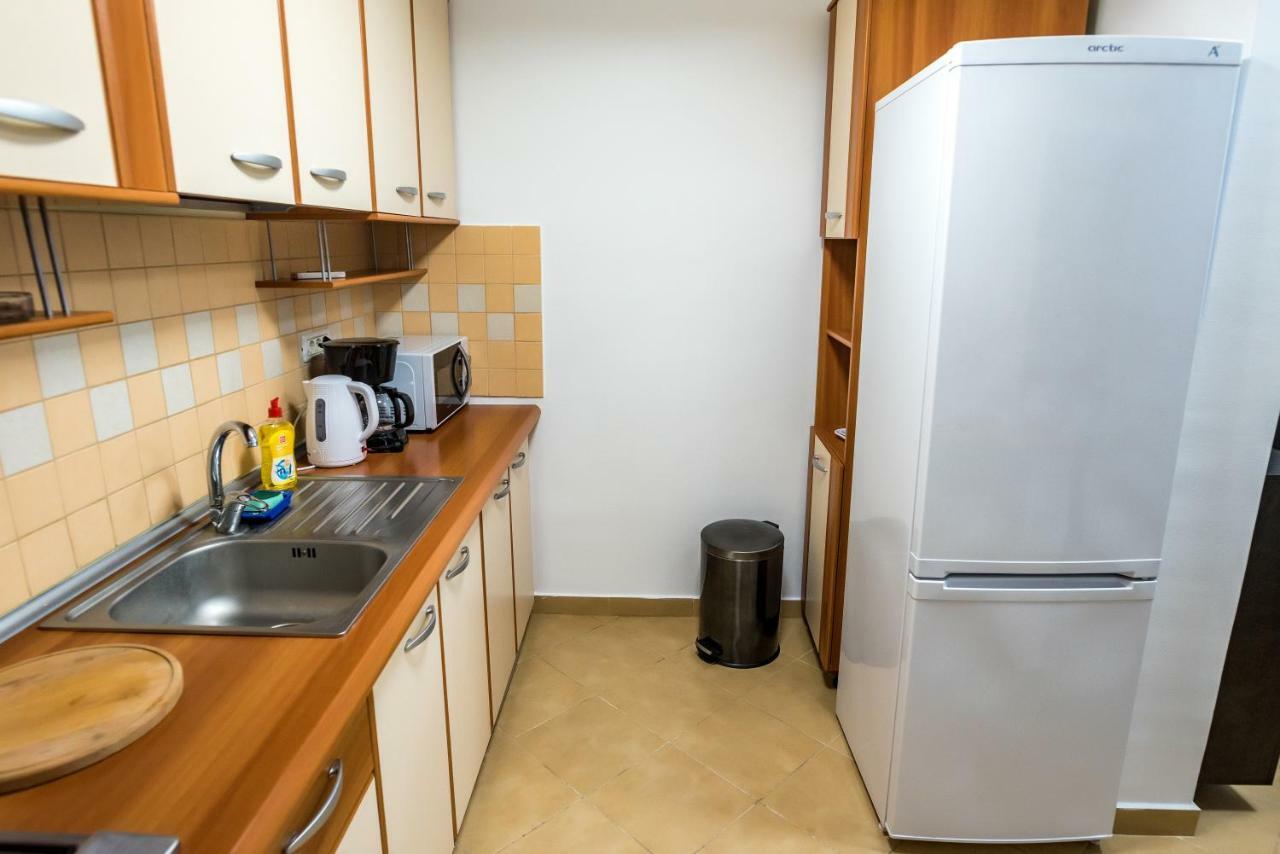 D&O Zola Lägenhet Timişoara Exteriör bild